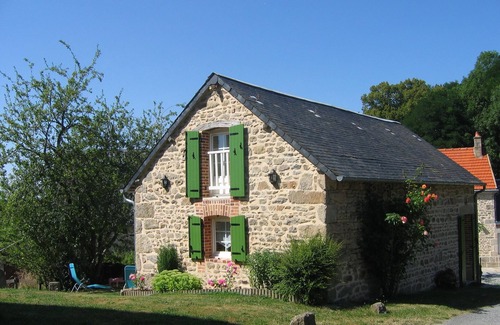 Jouillat Cottage | 4 GITES of charm 4 * - The meadow of the vergnes- fishing pond-hollow-limousin
