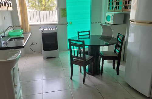 Quatro Ilhas Apartment | 4 ISLANDS - BOMBS-O2 DORMITORIES 60 m FROM THE BEACH-2 AR - WIFI