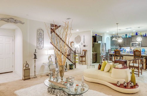 Rosedale House | 4 Mi to CSUB Campus: Spacious Home w/Yard