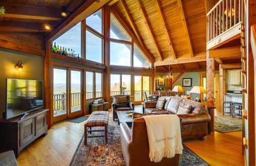 Stratton Mountain House | 4 Mi to Stratton! Group Getaway with Deck and Views