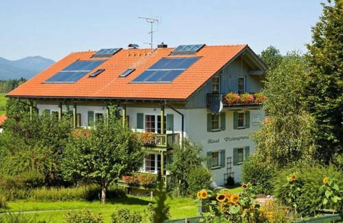 Frauenau Apartment | 4* Modern furnished 49 sqm apartment in the glass town of Frauenau