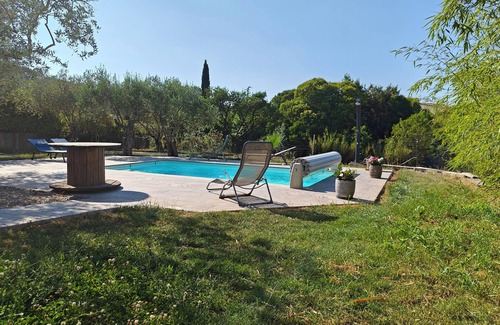 Saint-Bres Apartment | 4-person air-conditioned apartment with swimming pool at the gateway to the Cévennes