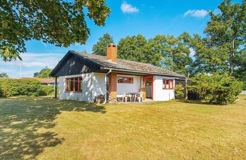 Grena Strand House | 4 person holiday home in Grenaa-By Traum