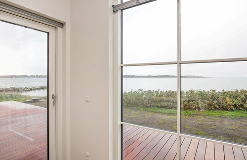 Hvalpsund House | 4 person holiday home in Farsø