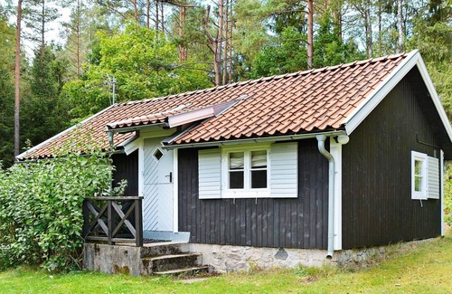 Svarvaremala House | 4 person holiday home in HALLABRO-By Traum