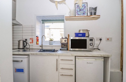 Halifax Cottage | 4 Pulmans Place