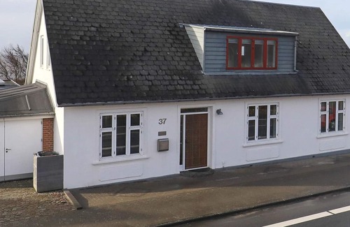 Hjerting House | 4 star holiday home in Esbjerg V