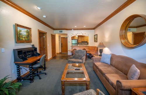 Midway Villa | 4-Star Zermatt Resort King Villa with Full Kitchen-Only 15 Mins to Park City!