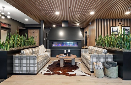Nicollet Island Apartment | 413 Huck Minneapolis