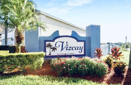 Vizcay House | 42 Private Pool House Near All Famous Attractions!