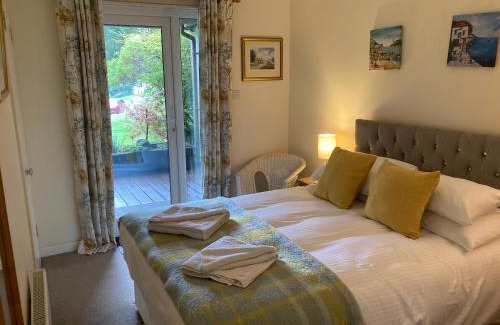 Newton Ferrers Ski Chalet | 42 valley lodge Honicombe Manor