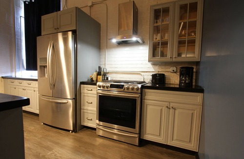 North Oakland Apartment | 424 Gold Way- 3Bed/2Bath Apartment