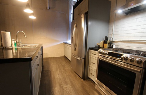 North Oakland Apartment | 424 Gold Way- 3Bed/2Bath Apartment