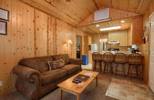 North Wawona Ski Chalet | 43R Edna's Hearts Desire