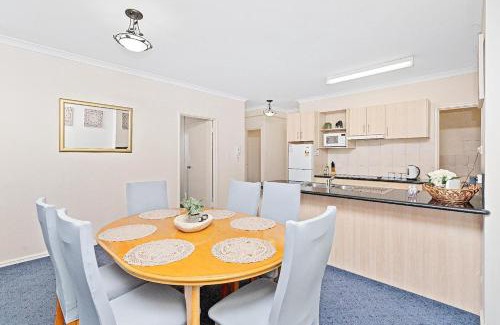 East Perth Apartment | 46 Hay St Hideaway Central 2brparking