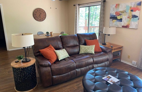 Hot Springs Village House | 4AstoCr | West Gate Area | Home | Sleeps 4