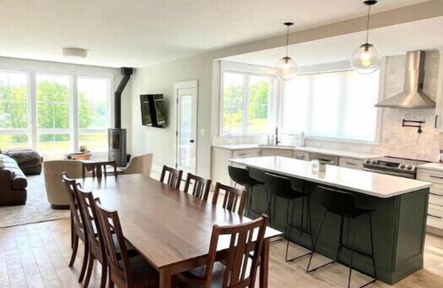 Southern Coast House | 4BD 4.5BA Pet-Friendly Riverfront Home