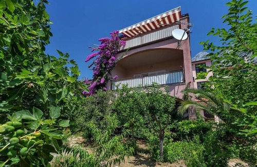 Istok Apartment | 4Bedrooms FreeParking BigBalcony Apt Bugenvilija