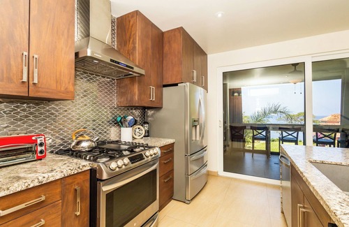 Lawson Rock House | 4br 3ba Beach view house in Sandy Bay with pool - Private community