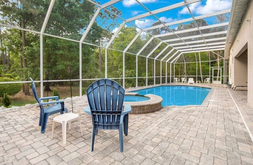 Town Park Villa | 4BR Luxury Paradise Near Nascar Pool*Jacuzzi*BBQ