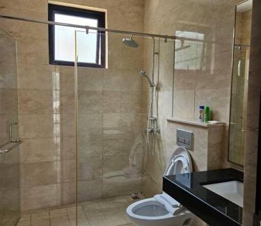 Batam Villa | 4BR Private Villa with Pool in the Heart of city