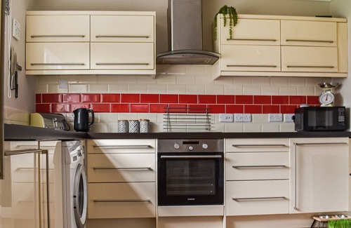 Walton on the Naze Cottage | 5 bedroom accommodation in Walton-on-the-Naze