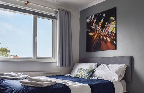 Walton on the Naze Cottage | 5 bedroom accommodation in Walton-on-the-Naze