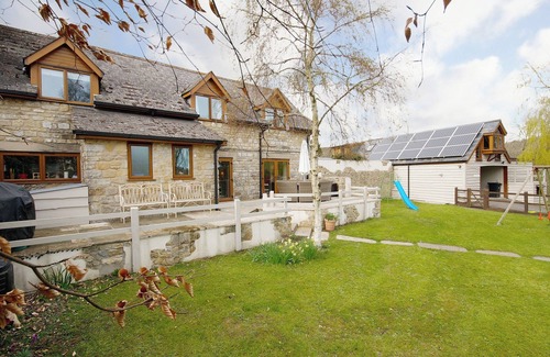 Lyme Regis Cottage | 5 bedroom accommodation in Uplyme, near Lyme Regis