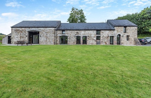 Llandeilo Cottage | 5 bedroom accommodation in Bethlehem