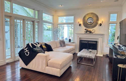 Corona del Mar Villa | 5-bedroom in Newport Beach,the High quality, convenient and very comfortable;