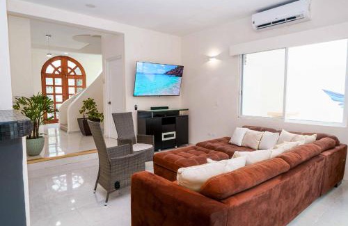 Downtown Cancun Villa | 5 Bedroom Modern Villa with Private Pool - Great Location