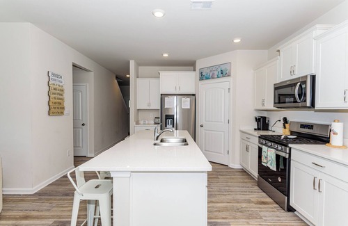 Millville House | 5 BEDROOM POOL VIEW HOUSE - AMENITIES AND LINENS INCLUDED