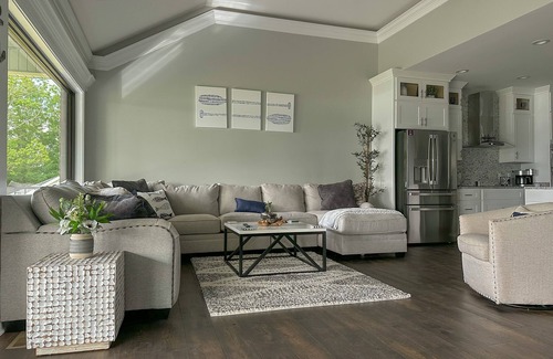 Somerset House | 5-bedroom vacation home with private slip, just 10 minutes from the marina