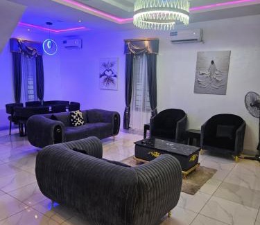 Ofin Apartment | 5 Bedrooms and 5 Bathrooms Luxury Duplex With Private Swimming Pool