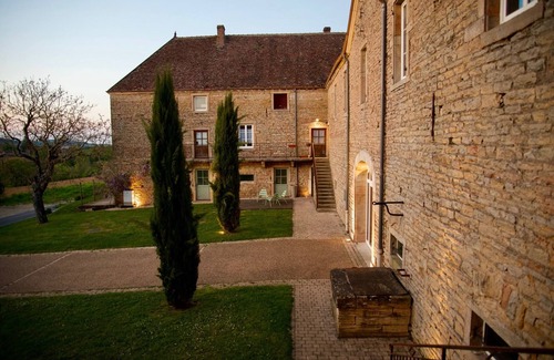 Plottes House | 5-bedrooms renovated farmhouse near Tournus with fitness room, pool and spa