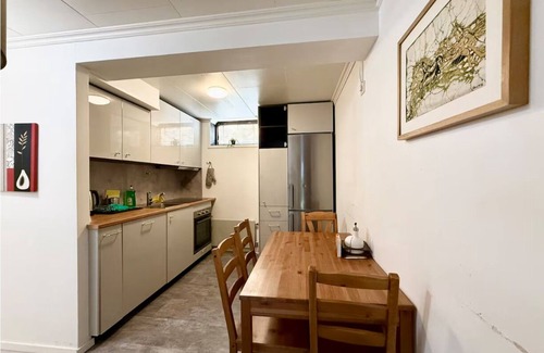 Partille Apartment | 5 beds - All-inclusive - Workers - Parking lot - Near City