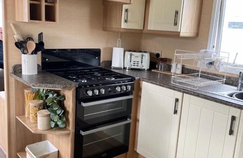 Cresswell Other | 5 Birth Static Caravan Partially Adapted, Walk in Shower/Shower Chair