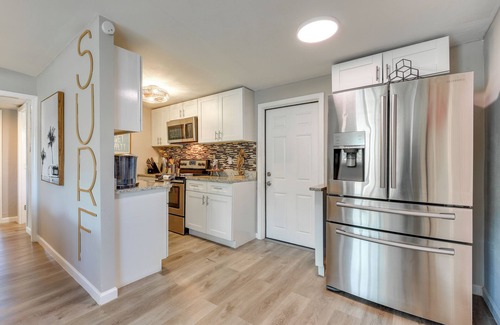Jacksonville Beach Cottage | 5 Blocks to Jax Beach: Getaway w/ Patio & Yard!