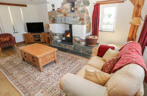 Haverfordwest House | 5 Cart-Tws Bach