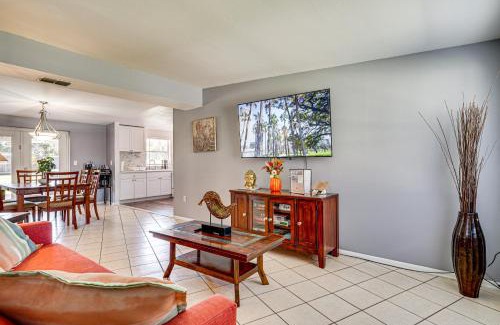 Lake Somerset House | 5 Mi Circle B Bar Reserve Lakeland Getaway!