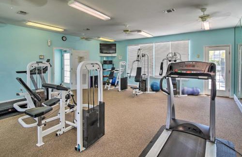 Gulf Shores Apartment | 5 Mi to Beach Gulf Shores Condo with Perks!