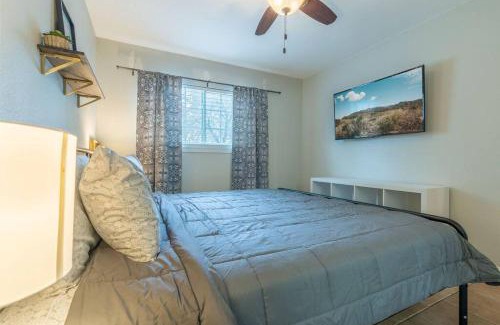 West San Antonio House | 5 miles to Lackland AFB Cozy Casa with King Bed