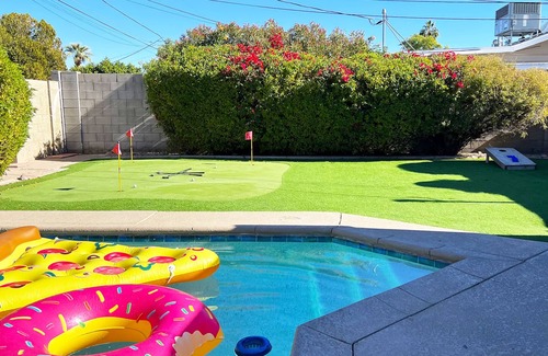 Cavalier Vista House | 5 min to Old Town, HEATED Pool, Master Suite, Shuffleboard and Mini Golf!