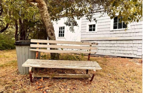 Truro House | 5 minute drive to Ocean and Bay beaches! 5+ bedroom Cape Colonial.