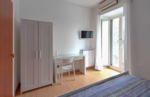 Materdei Apartment | 5 minutes from Salvator Rosa metro, apartment suitable for families and groups