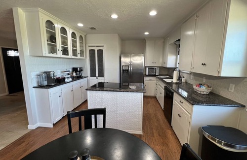 Myra House | 5 minutes from winery! Spacious home with pool & hot tub!