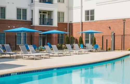 Bellevue Apartment | 5 Minutes to Lenox Mall: Sleeps 8