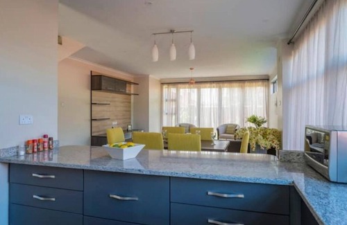 Harare Apartment | 5 Modern 6 sleeper apartment Harare, 24h security