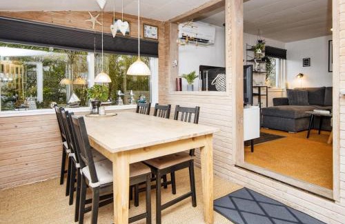 Skaven Strand House | 5 person holiday home in Tarm-By Traum