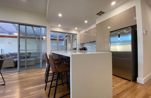 West Beach House | 5 Star- Luxurious West Beach holiday home with pool - 100 mtrs from the Beach!